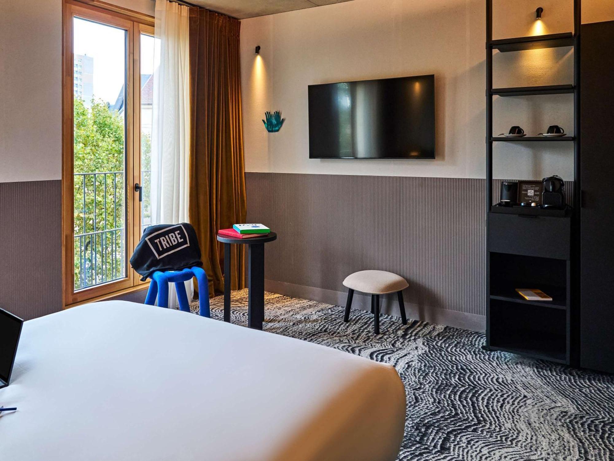 Tribe Paris Clichy Hotel Bagian luar foto
