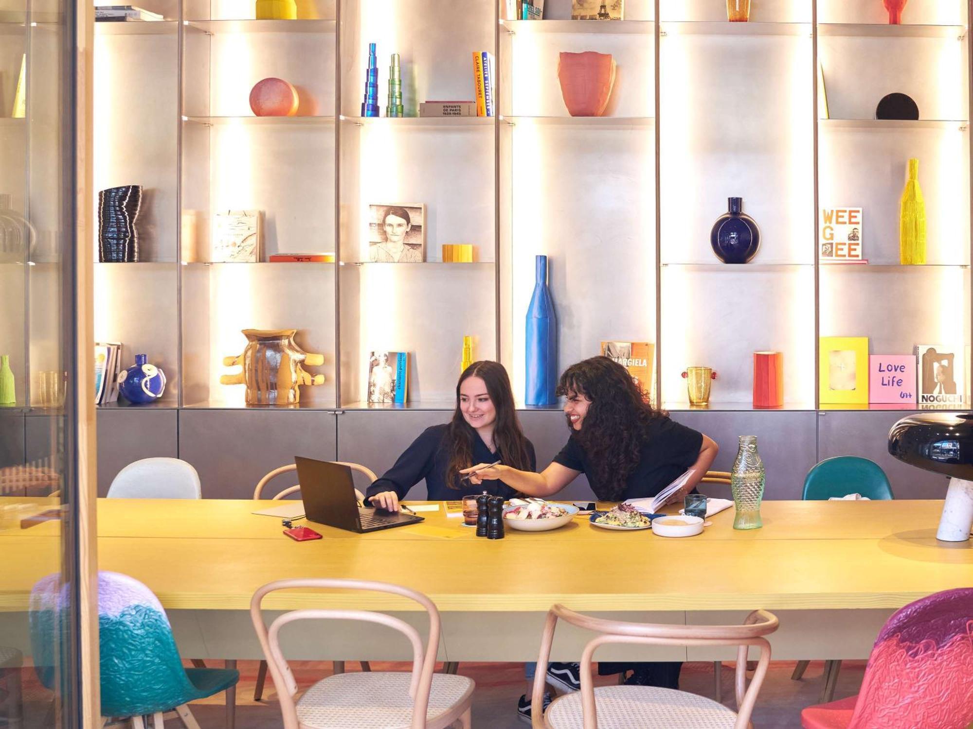 Tribe Paris Clichy Hotel Bagian luar foto